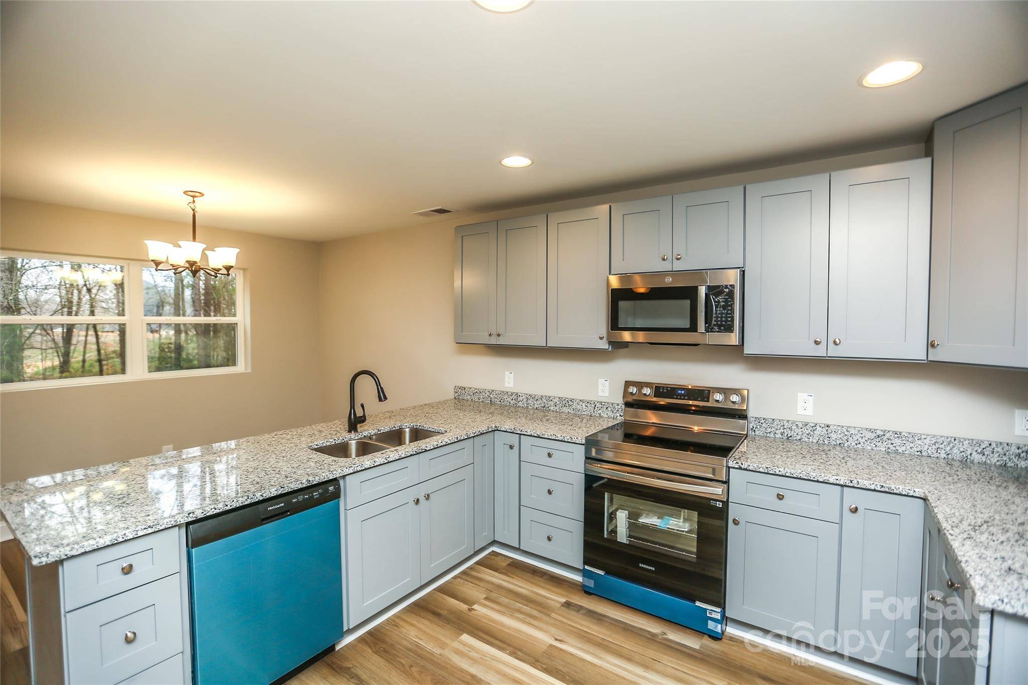 Kannapolis, NC 28081,125 Lowrance AVE