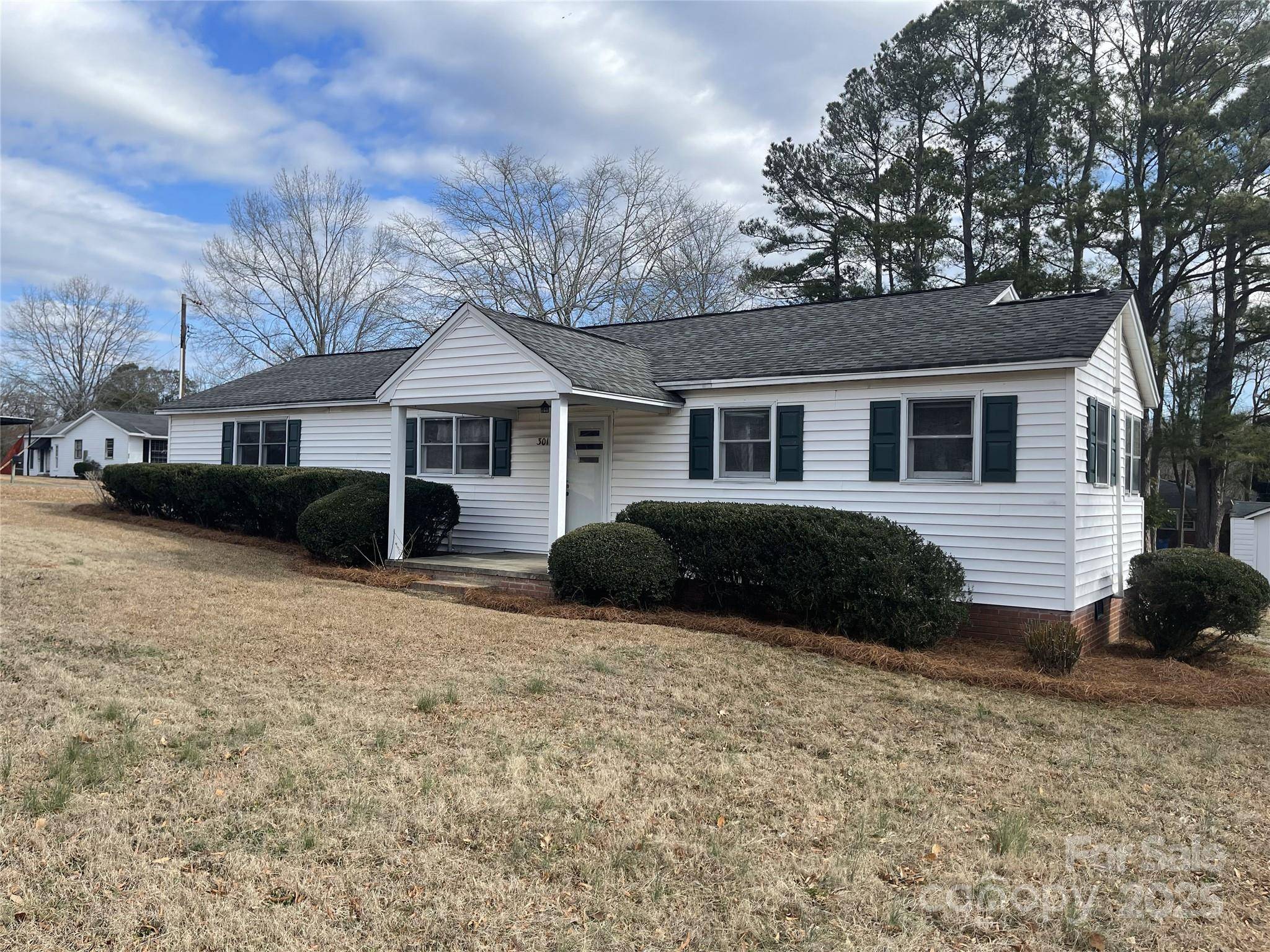 Pageland, SC 29728,301 S Sycamore ST