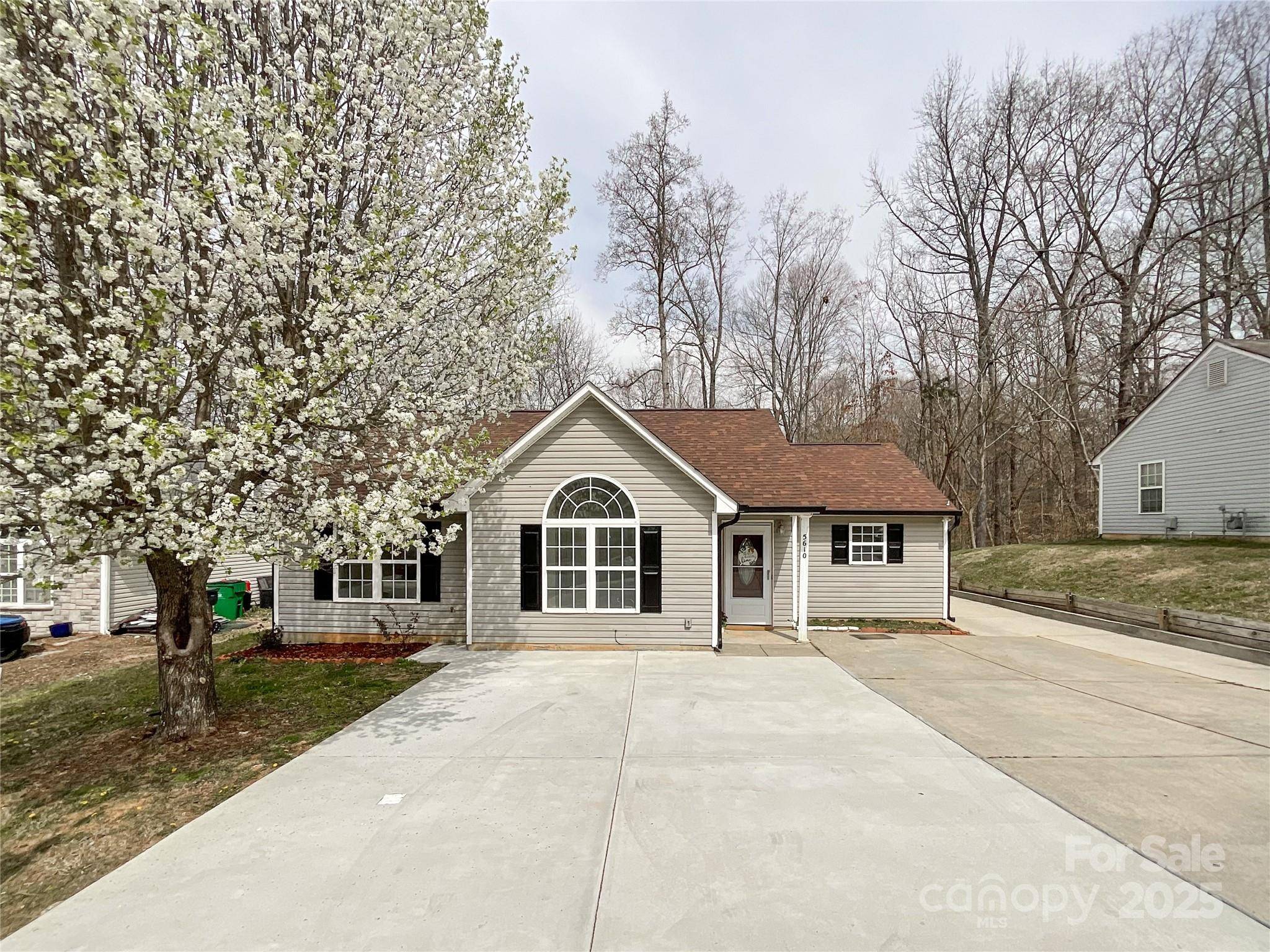 Charlotte, NC 28214,5610 Stone Bluff CT