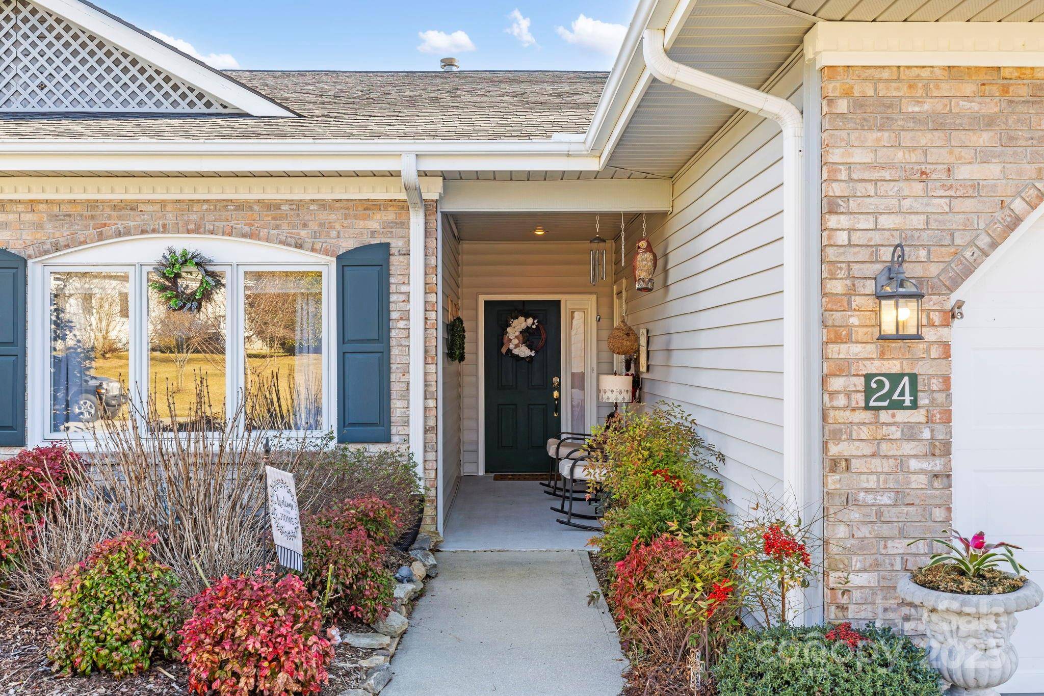 Hendersonville, NC 28792,24 Country Meadows LN