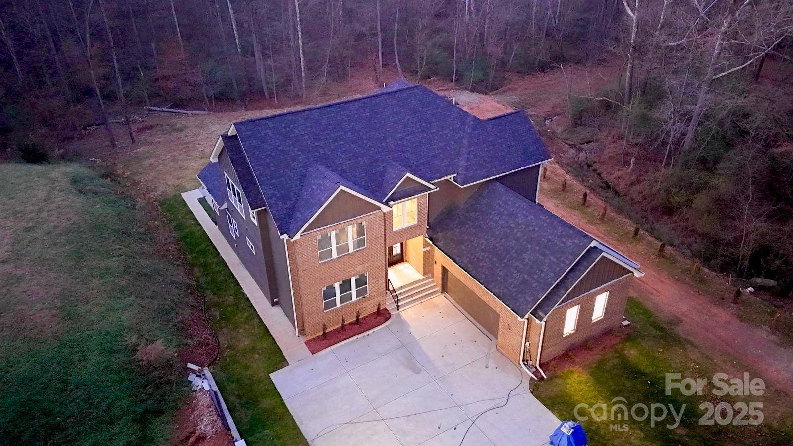 Charlotte, NC 28214,2302 Rayecliff LN