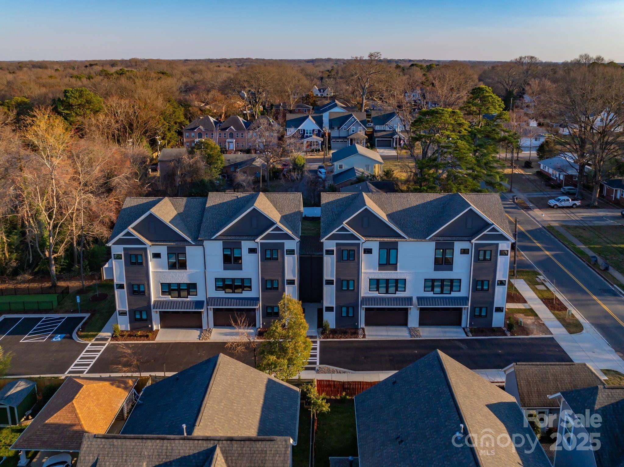 Charlotte, NC 28211,4207 Walker RD