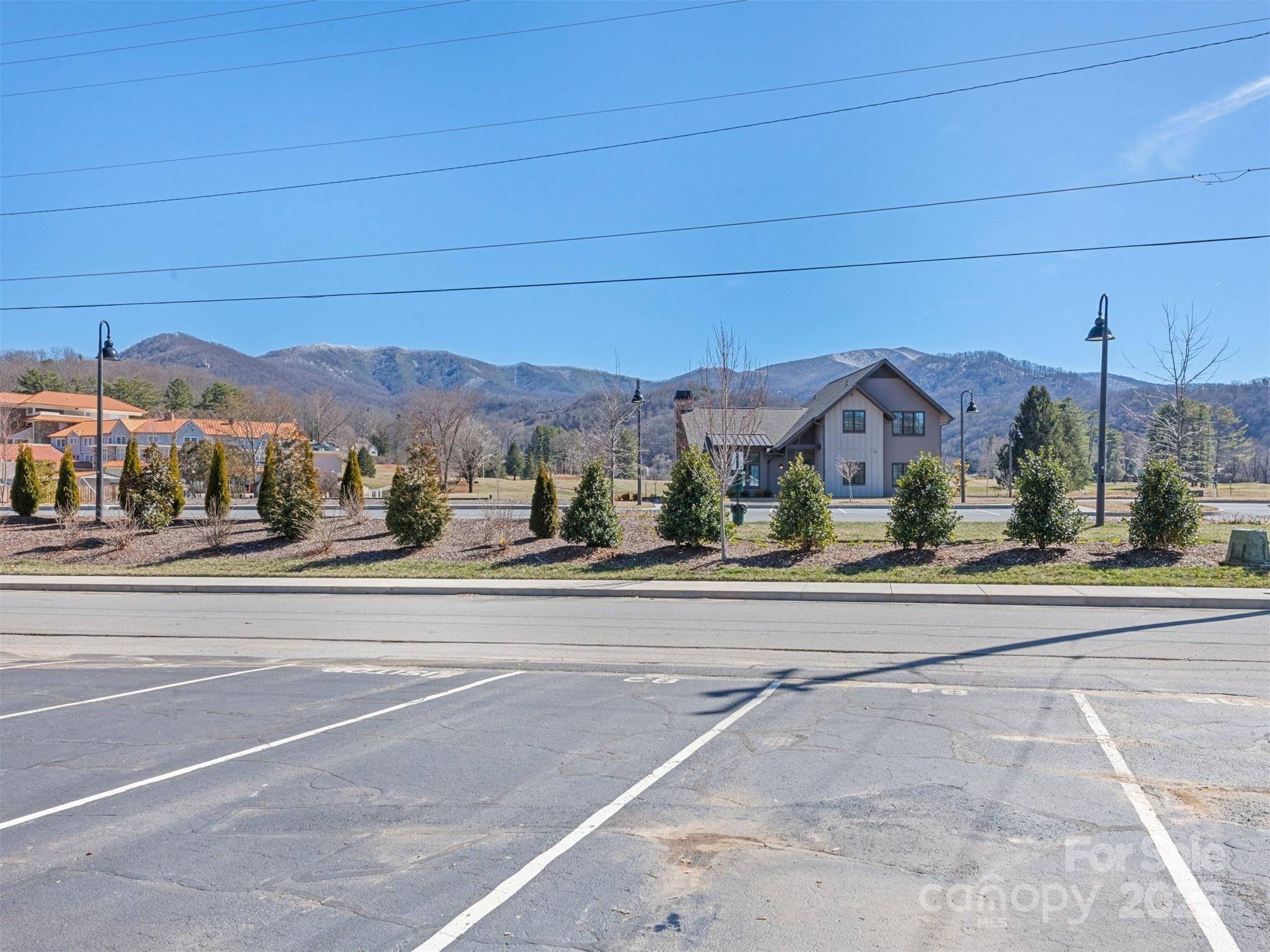 Waynesville, NC 28786,84 Chelsea RD