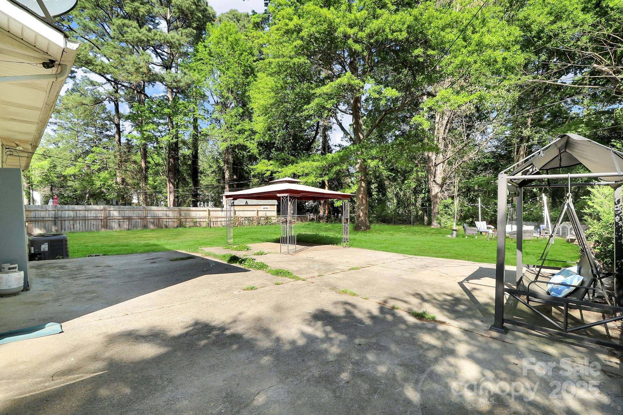 Gastonia, NC 28054,908 Dogwood DR
