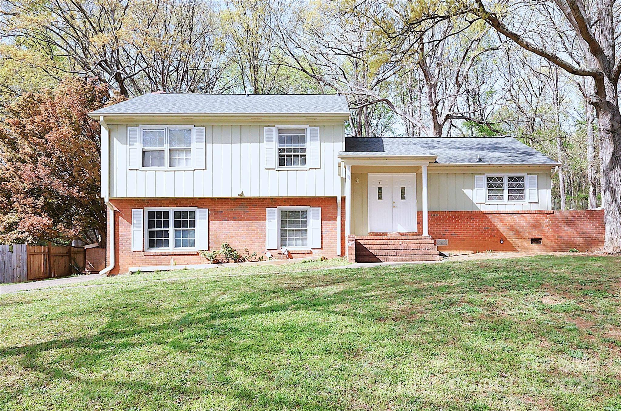 Charlotte, NC 28212,7515 Riding Trail RD