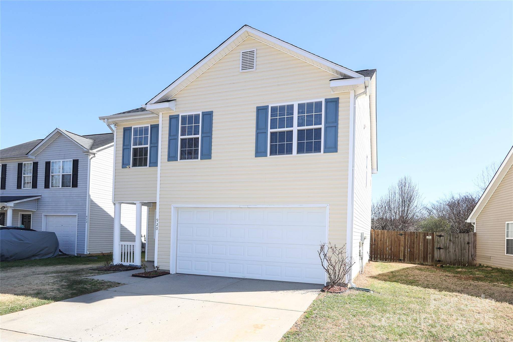 Charlotte, NC 28214,920 Lakehill RD