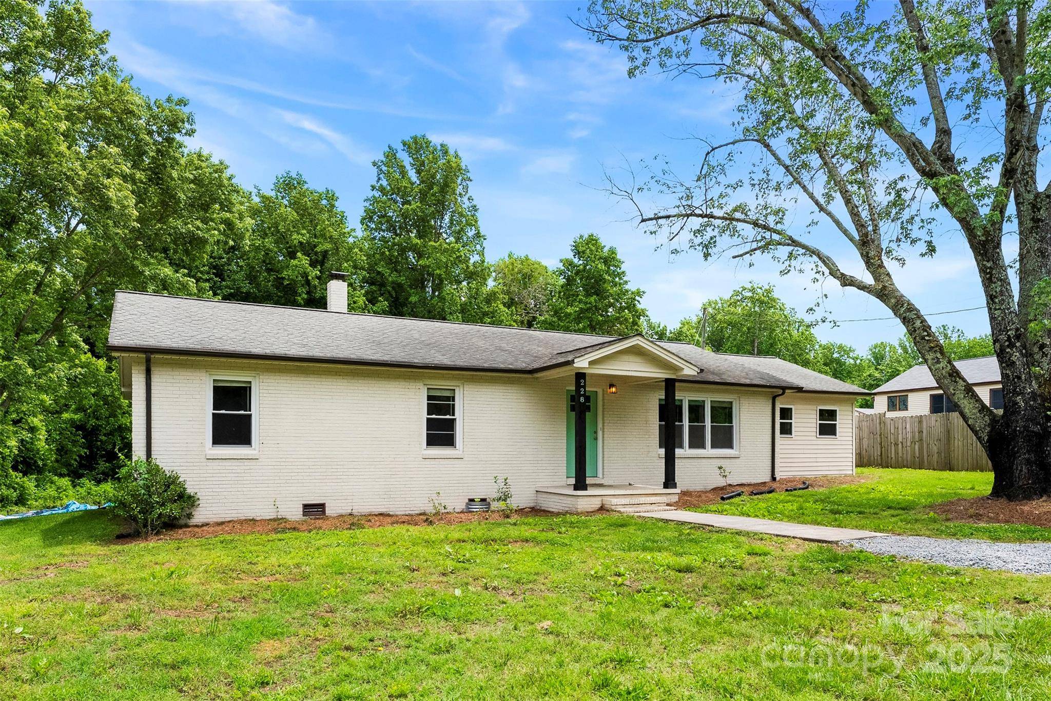 Cherryville, NC 28021,228 Tot Dellinger RD