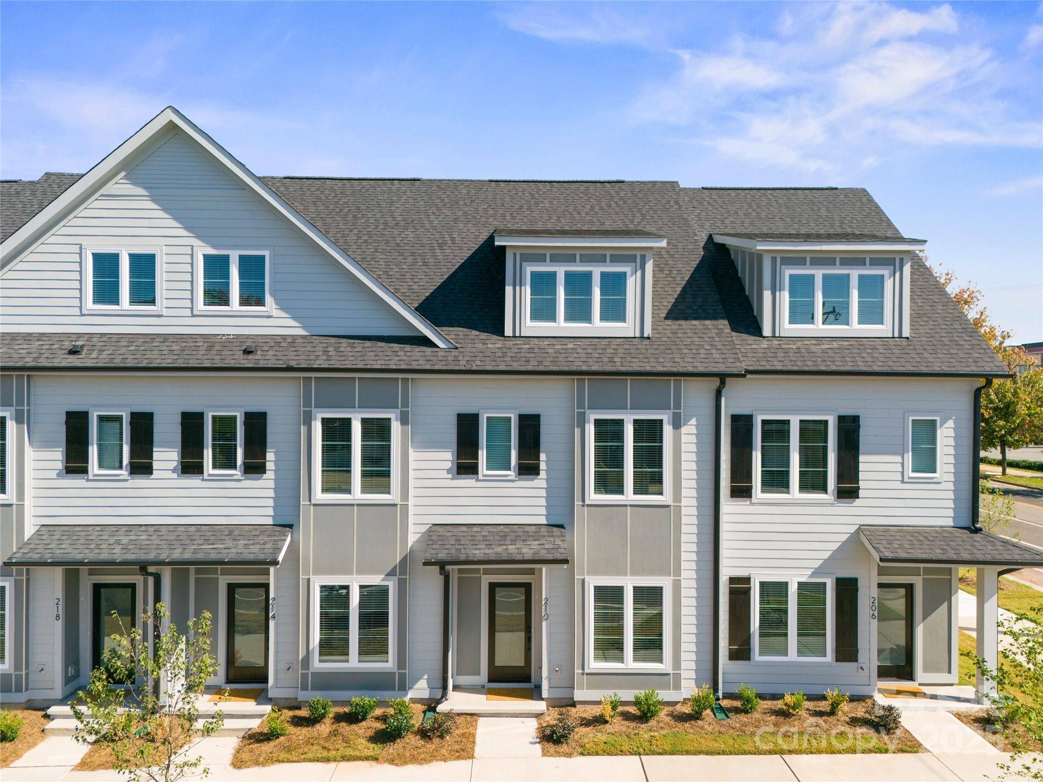Charlotte, NC 28217,210 Freeland LN