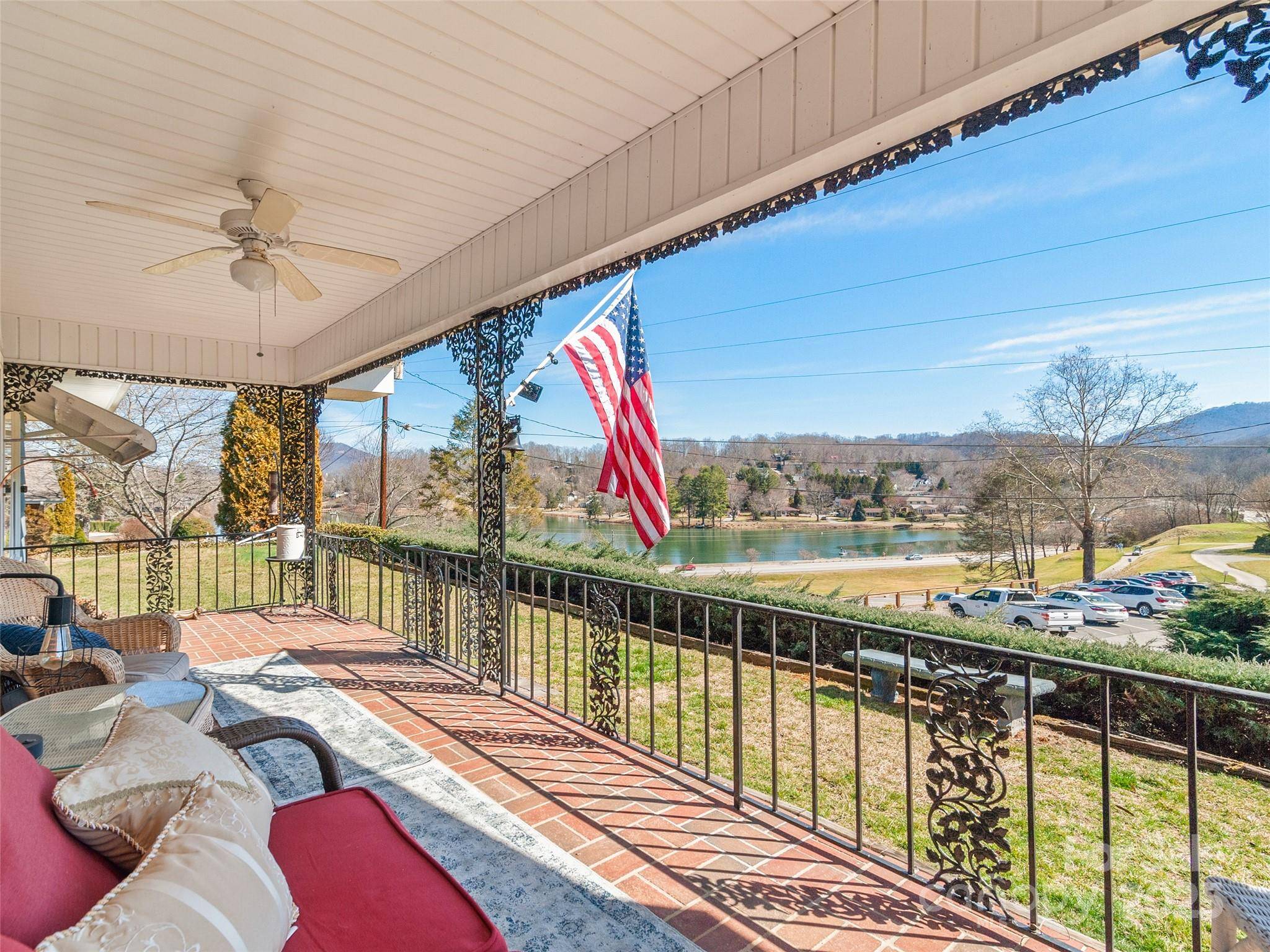 Waynesville, NC 28786,741 Golf Course RD