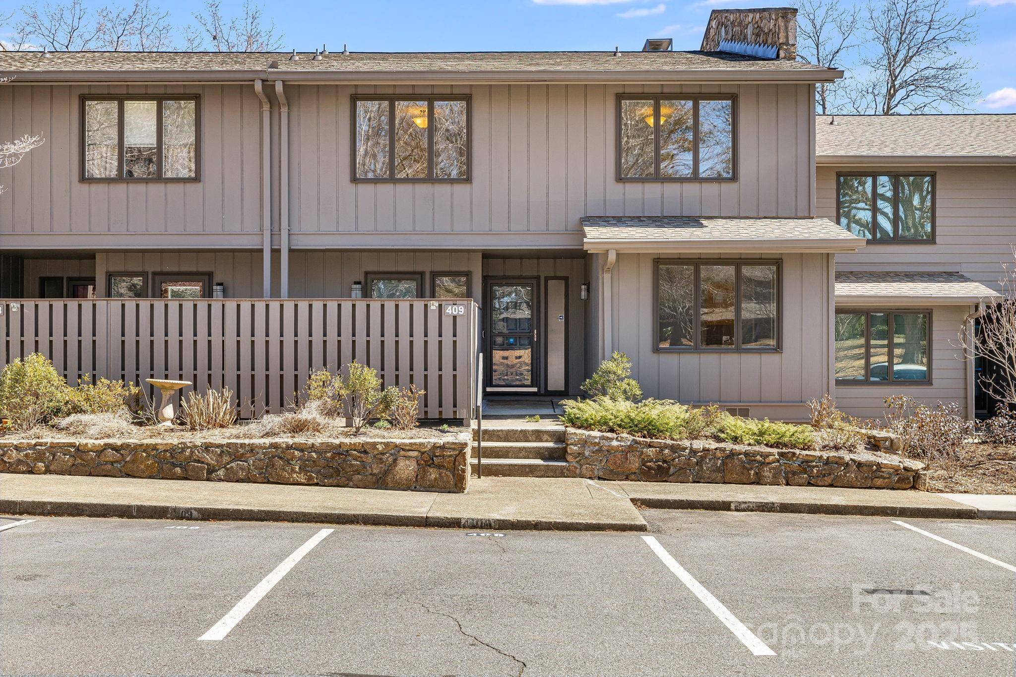 Asheville, NC 28803,409 Crowfields DR