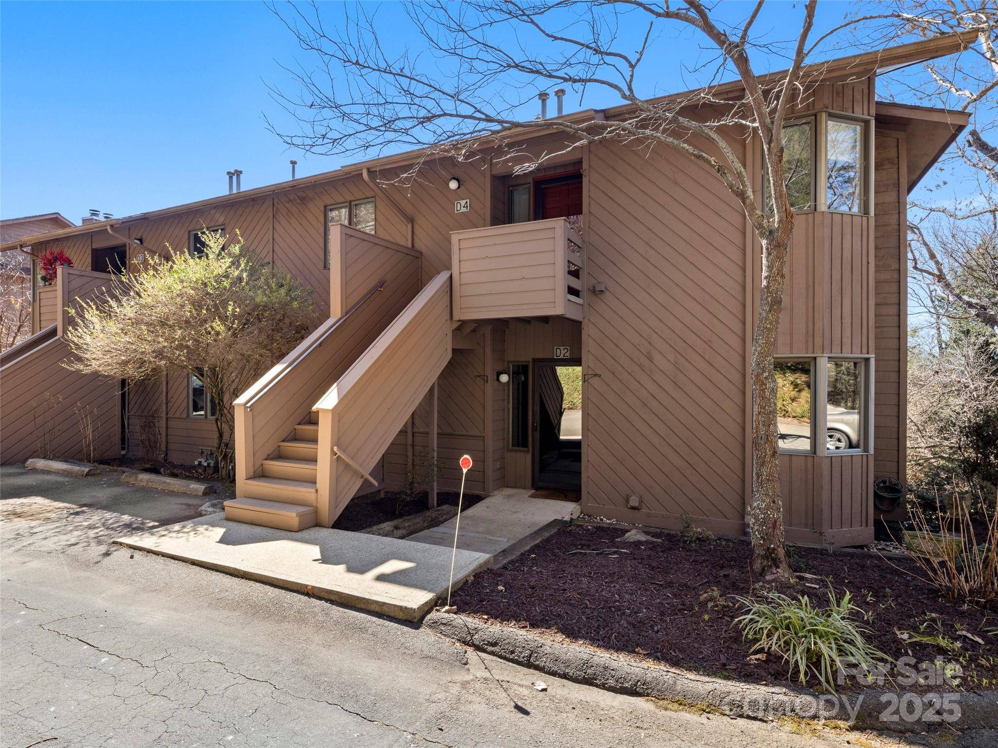 Asheville, NC 28805,305 Piney Mountain DR #D2