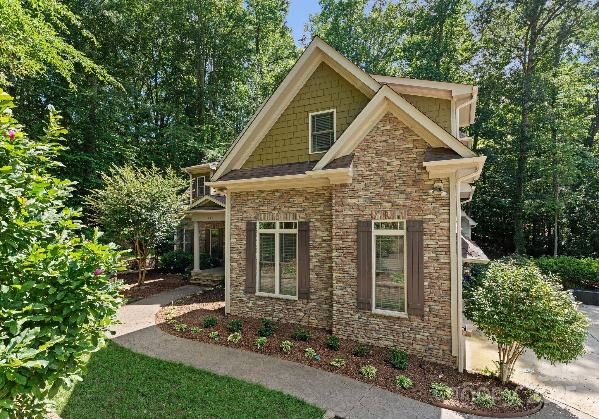 Mooresville, NC 28117,109 Hawksnest LN