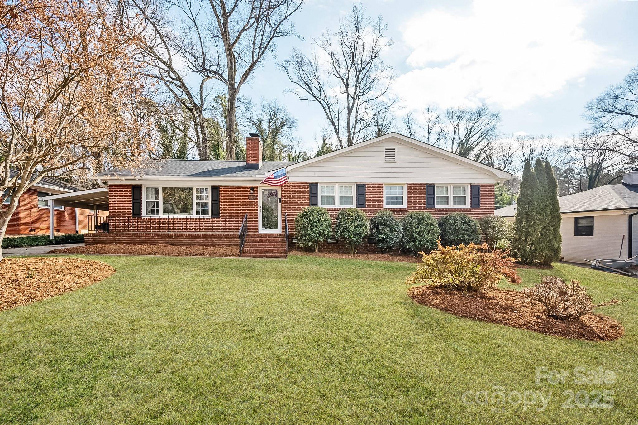 Charlotte, NC 28210,5435 Farmbrook DR