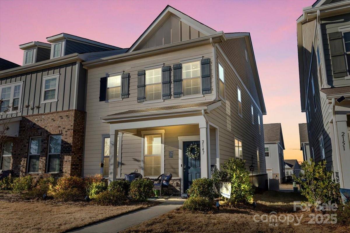 Matthews, NC 28104,2147 Stevens Mill RD