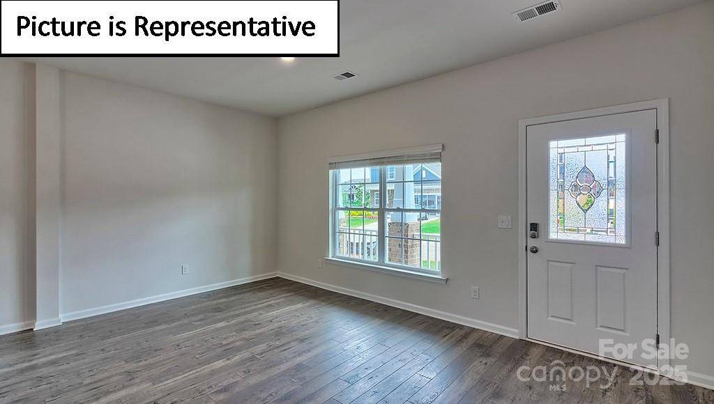 Gastonia, NC 28056,8018 Kennesaw DR