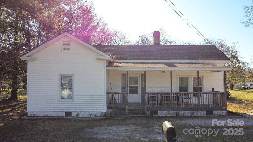 Pinetops, NC 27864,306 N 4th ST