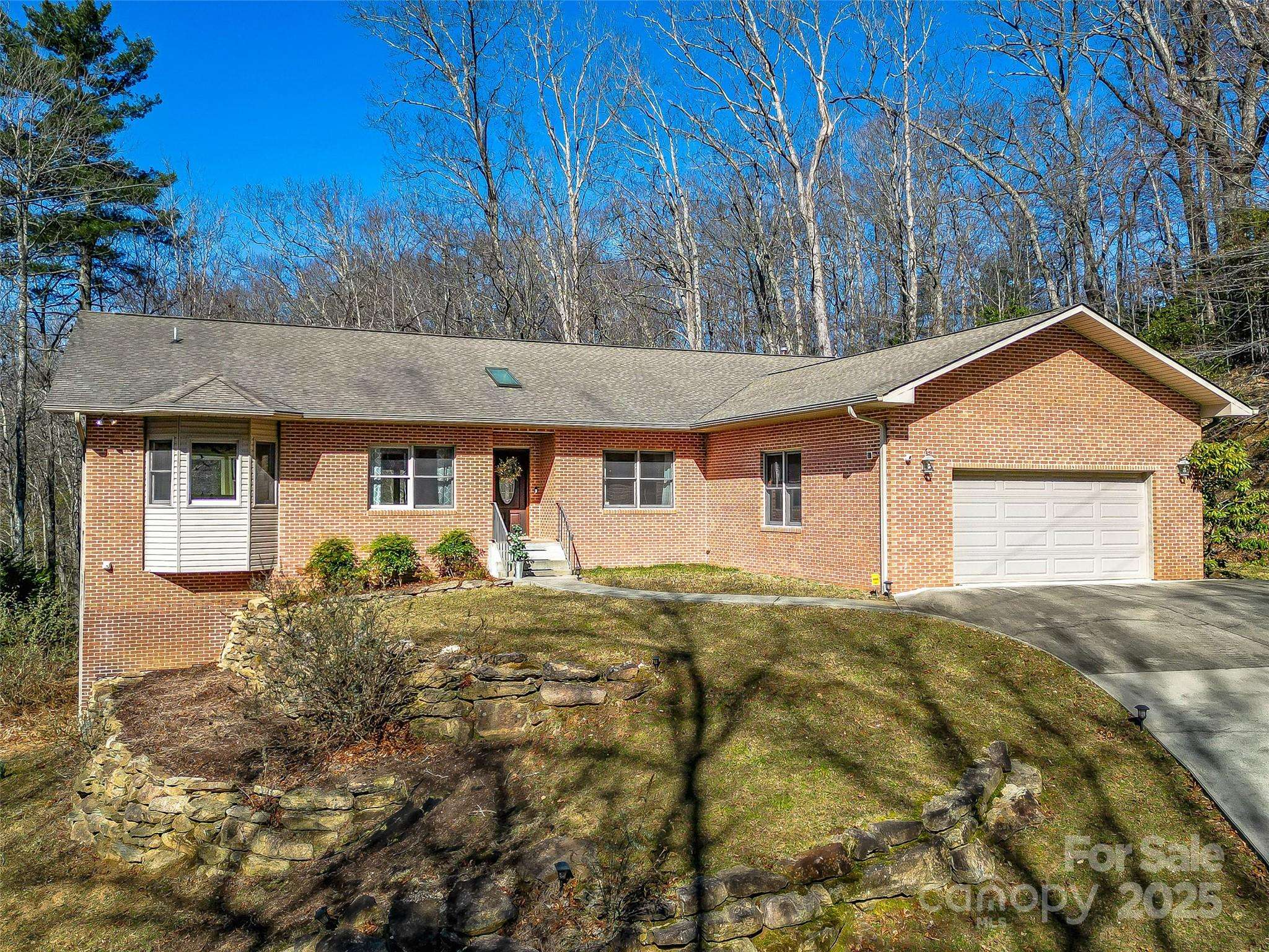 Pisgah Forest, NC 28768,872 Aberdeen LN