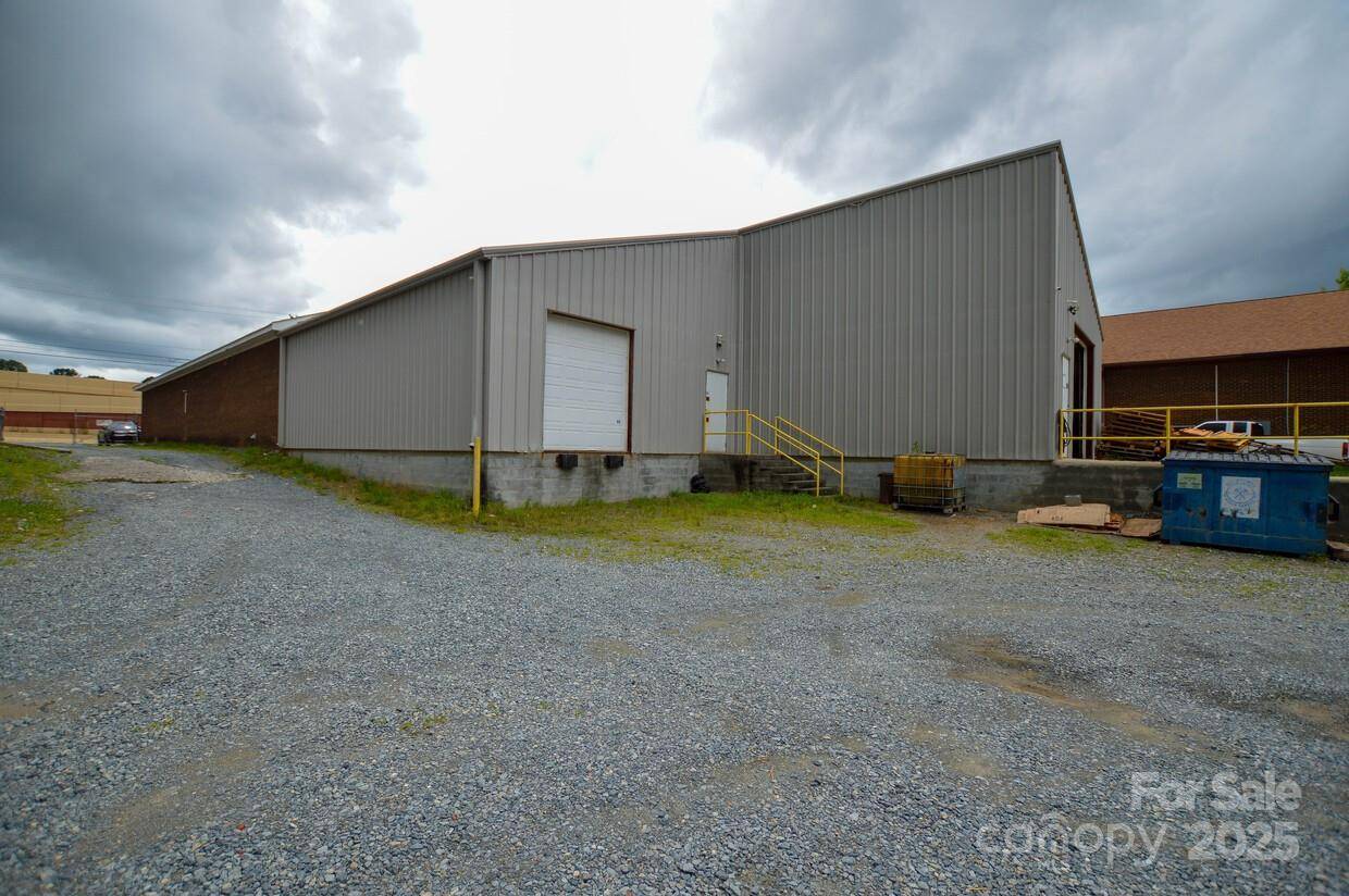 Matthews, NC 28105,12056 Stallings Commerce DR