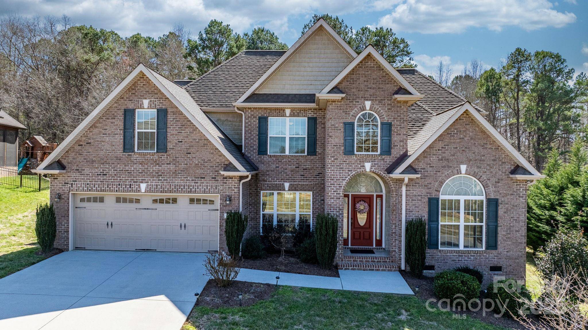 Hickory, NC 28601,3815 10th ST NE