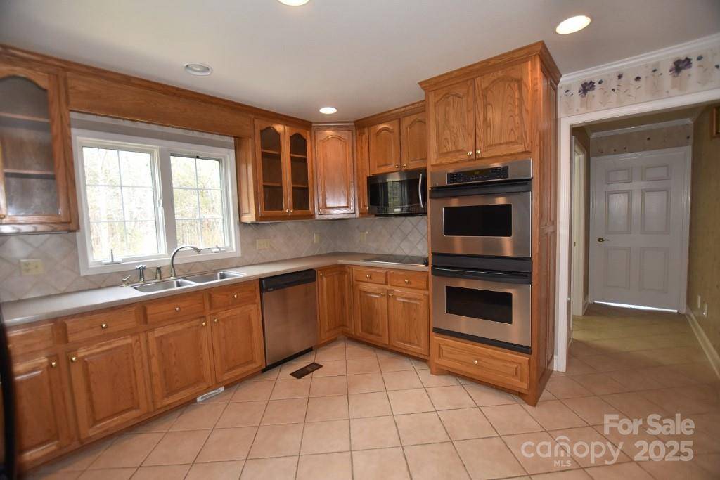 Valdese, NC 28690,111 Springwood DR NE