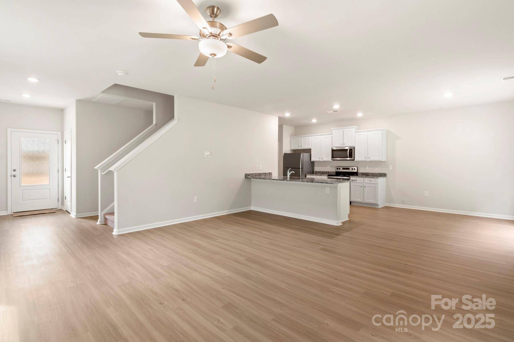 Gastonia, NC 28052,3410 Saddlebred DR