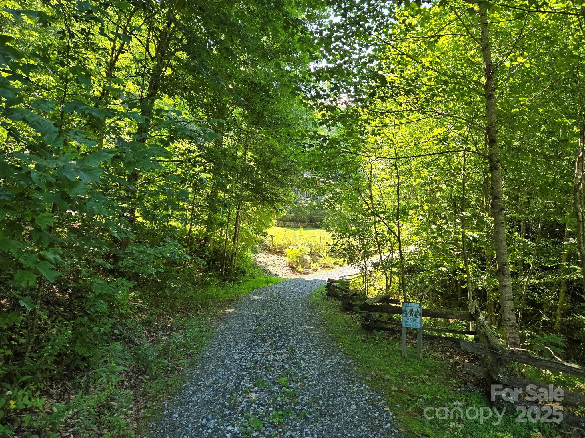 Mars Hill, NC 28754,1048 Watershed RD