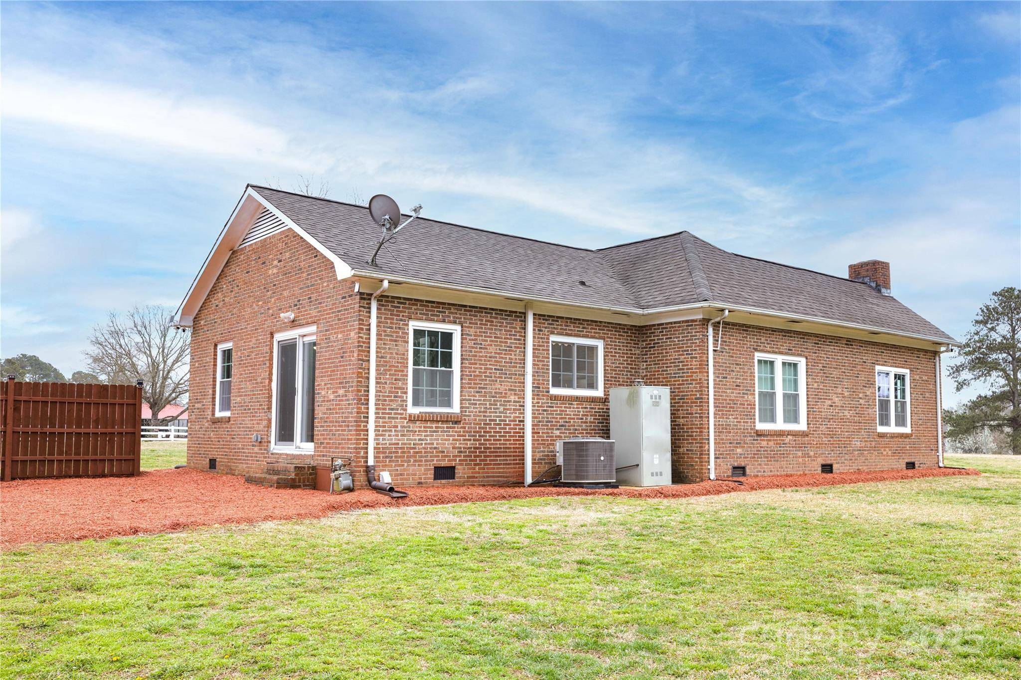 Lancaster, SC 28720,2005 Douglas RD