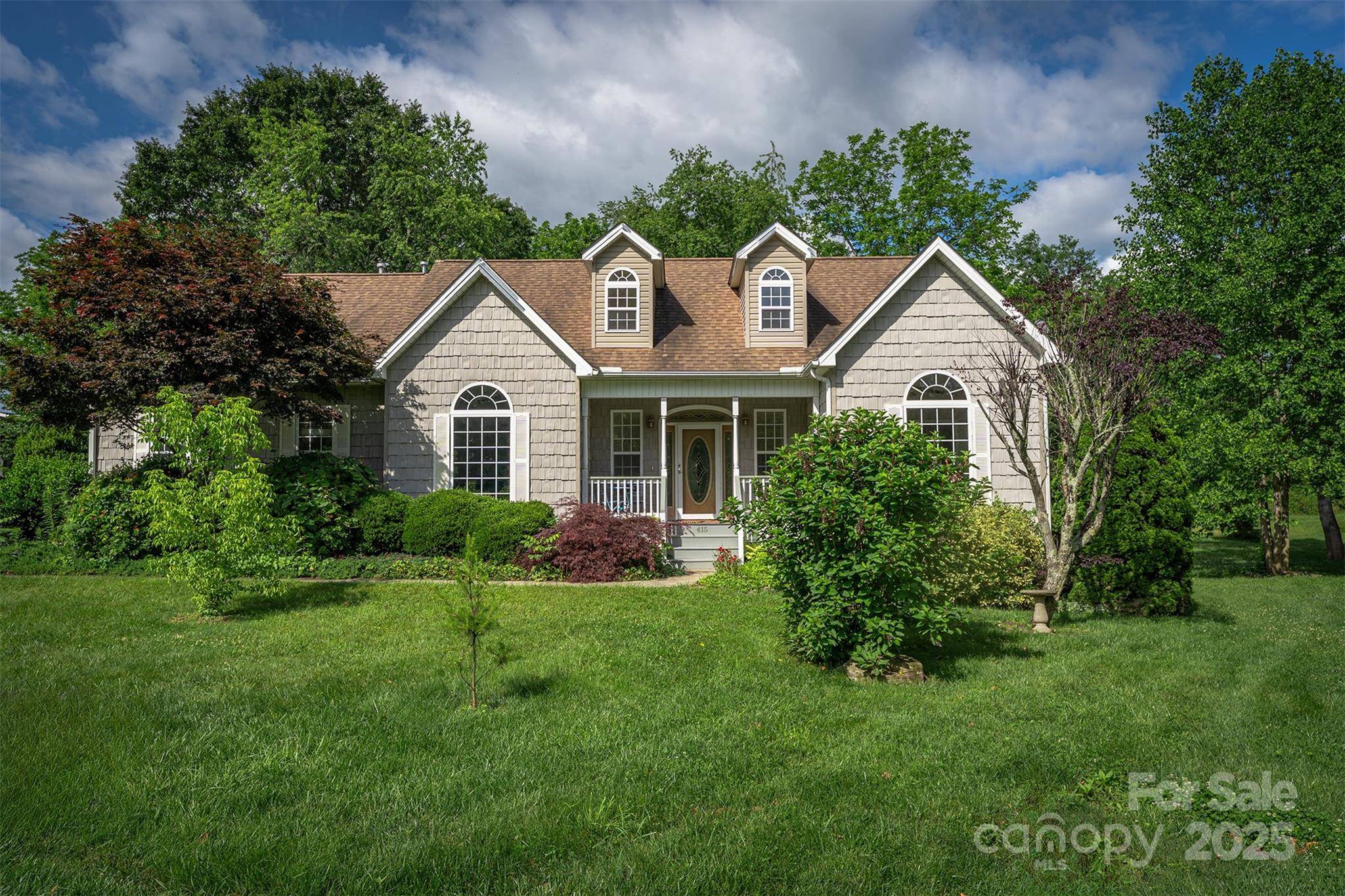 Mills River, NC 28759,415 Kingfisher LN