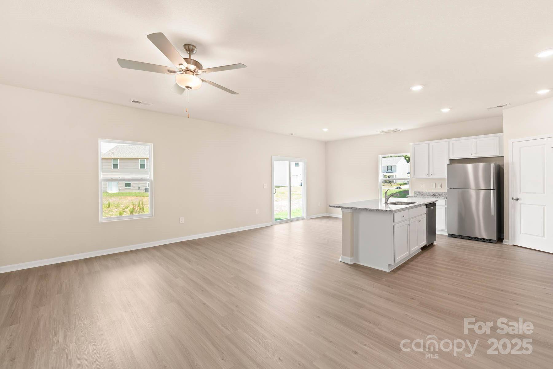 Shelby, NC 28152,125 Lightning DR