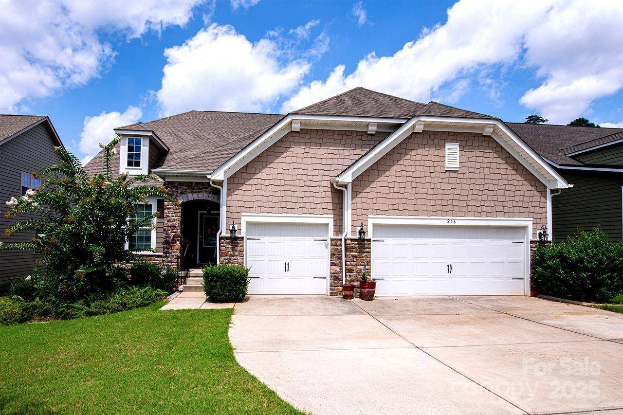Fort Mill, SC 29707,246 Sweet Briar DR