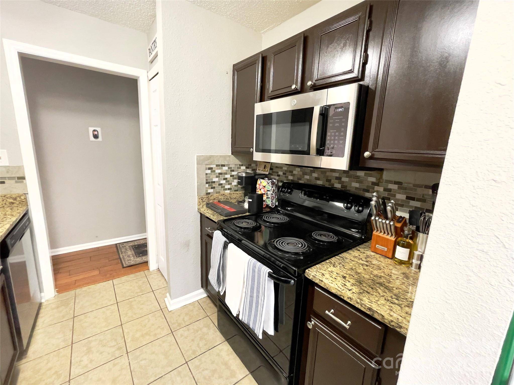 Charlotte, NC 28214,218 Cottonwood Park DR