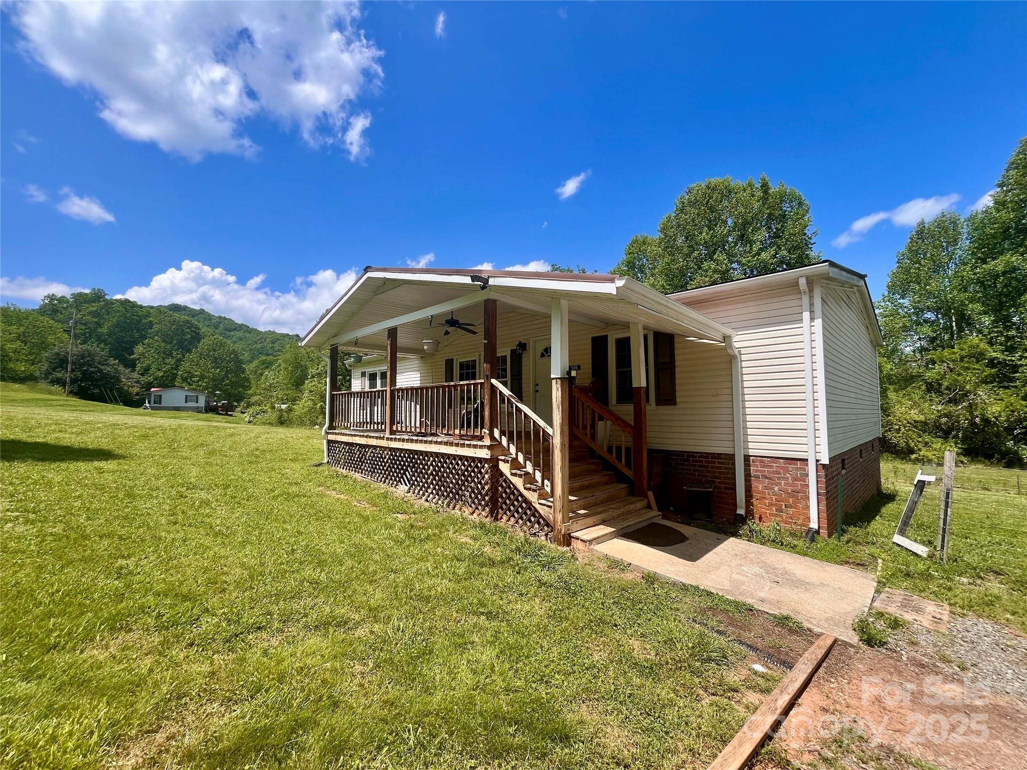Marion, NC 28752,326 Toney RD