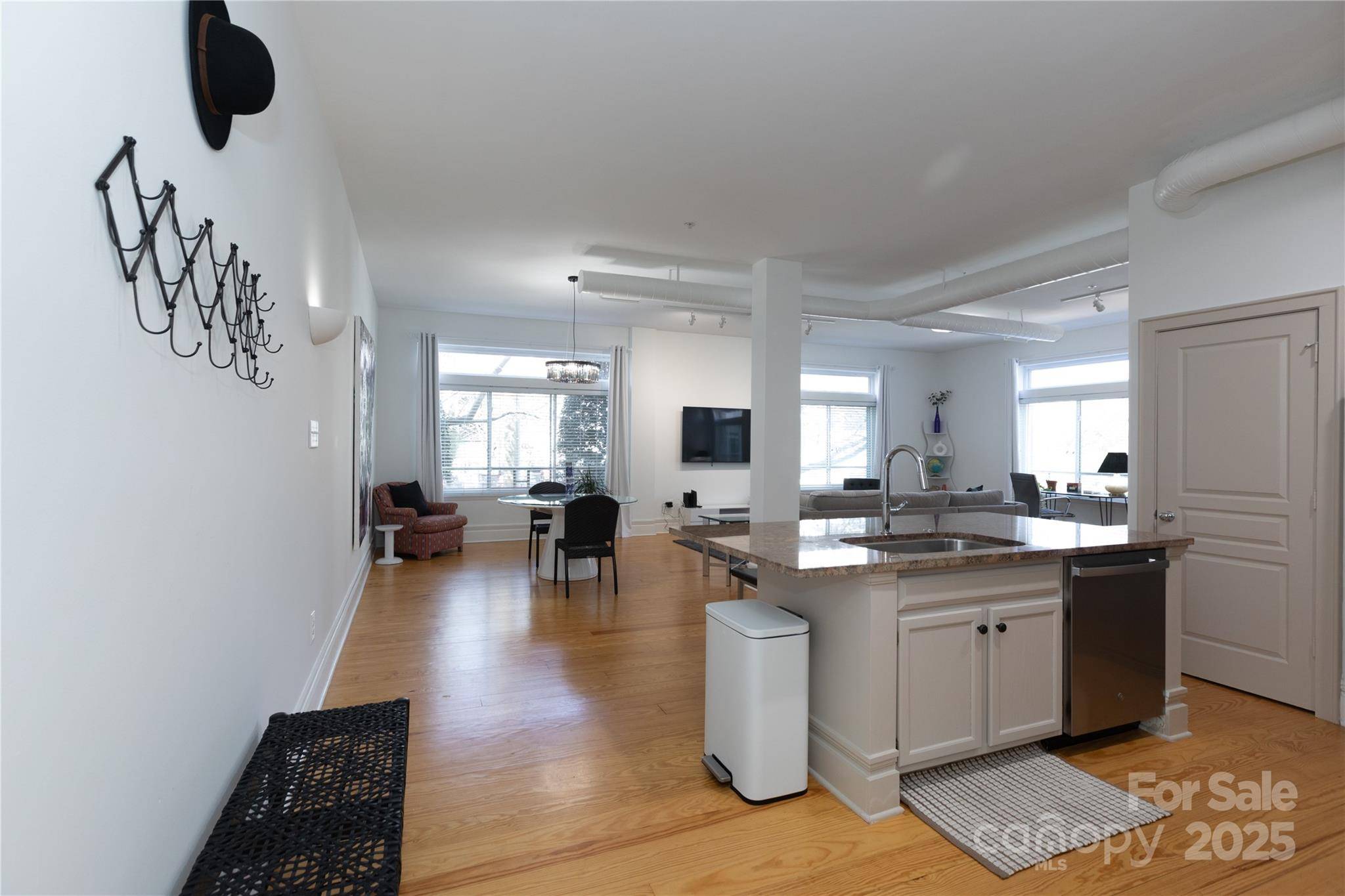 Charlotte, NC 28204,404 N Laurel AVE #12