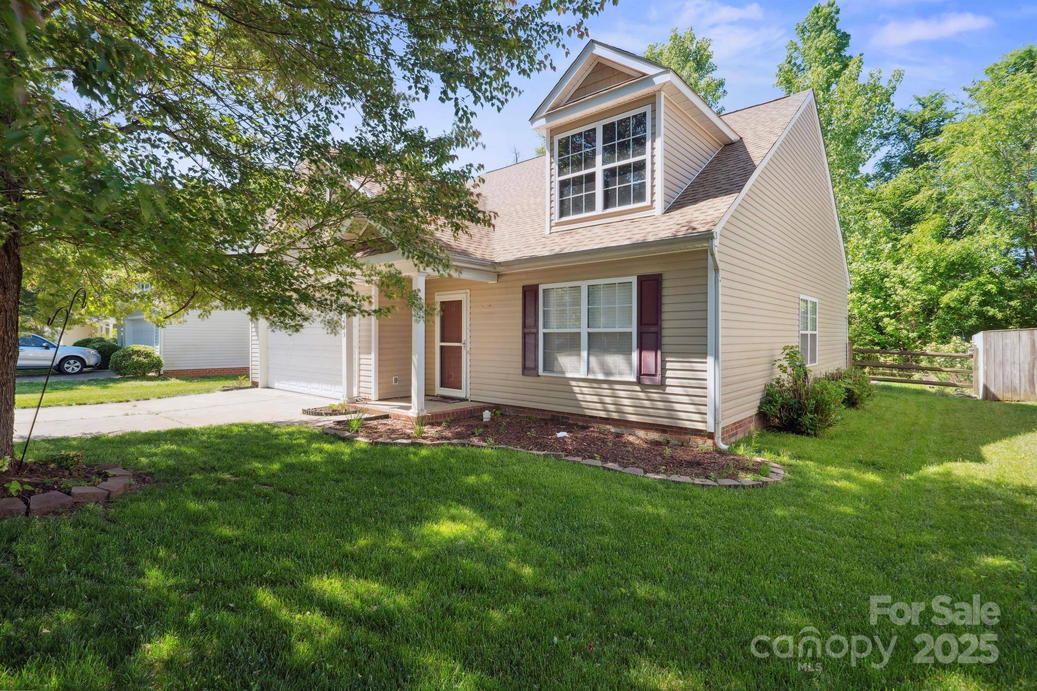 Lowell, NC 28098,1219 Catawba Run RD