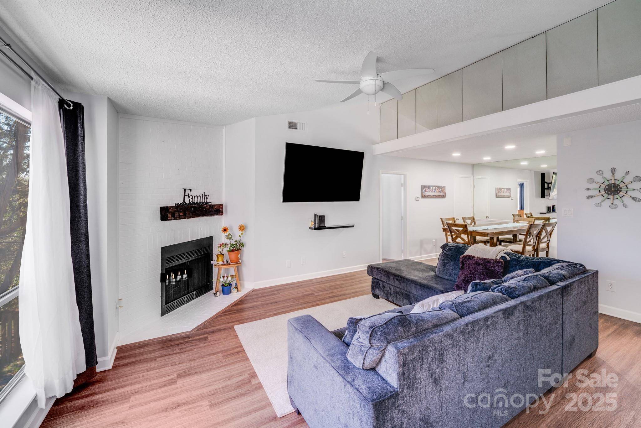 Charlotte, NC 28210,1606 Sharon RD W