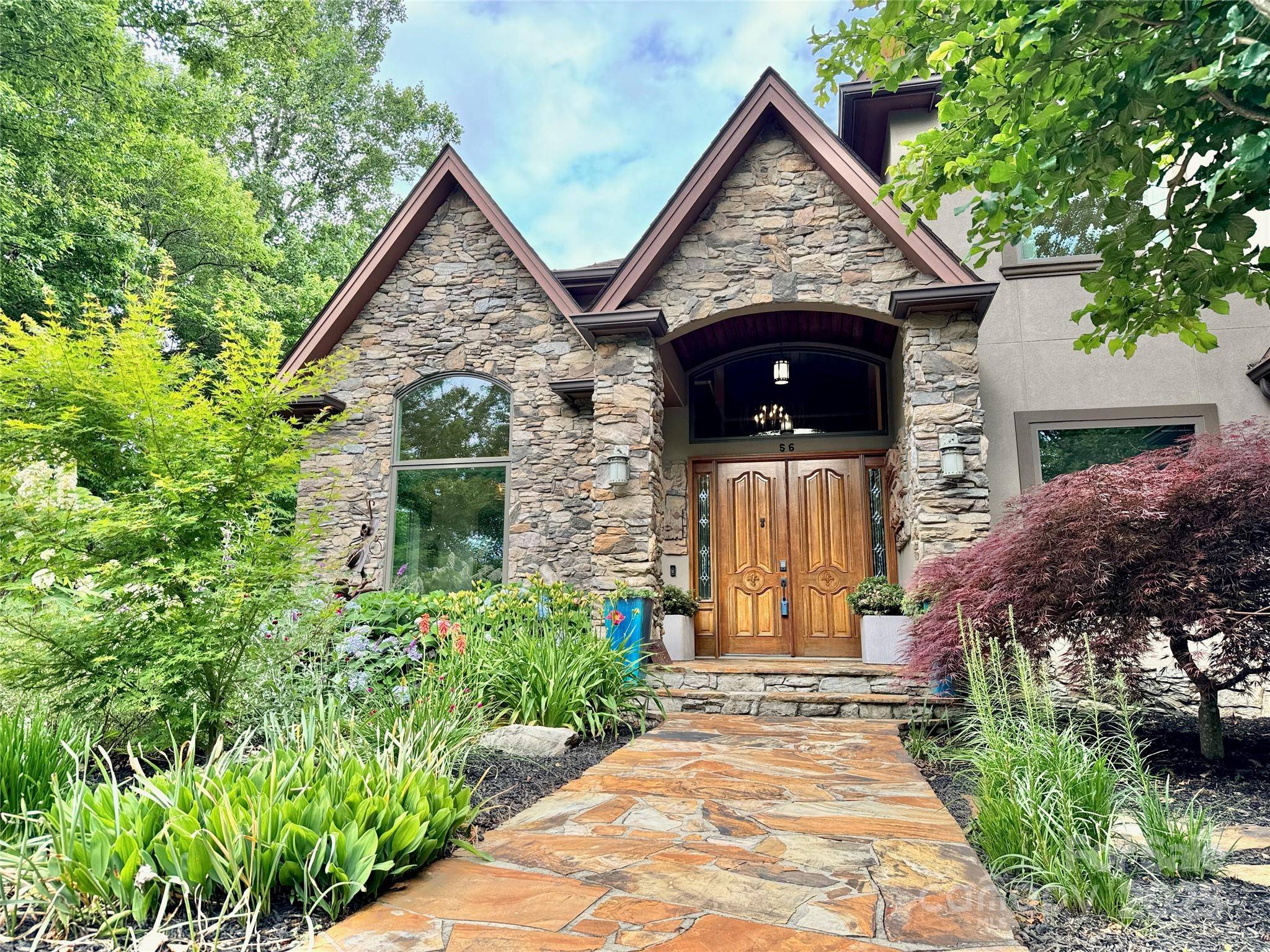 Asheville, NC 28806,56 Chimney Crest DR