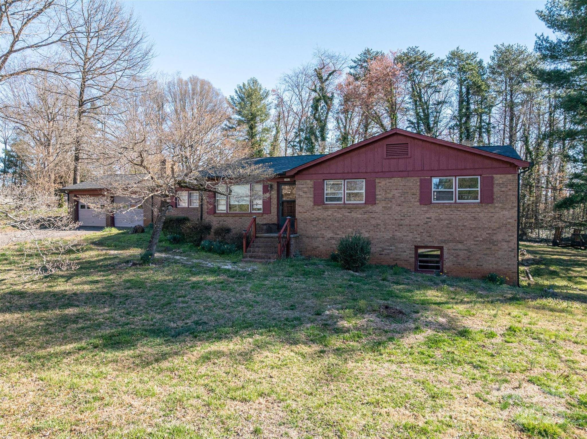 Conover, NC 28613,3442 Lester ST