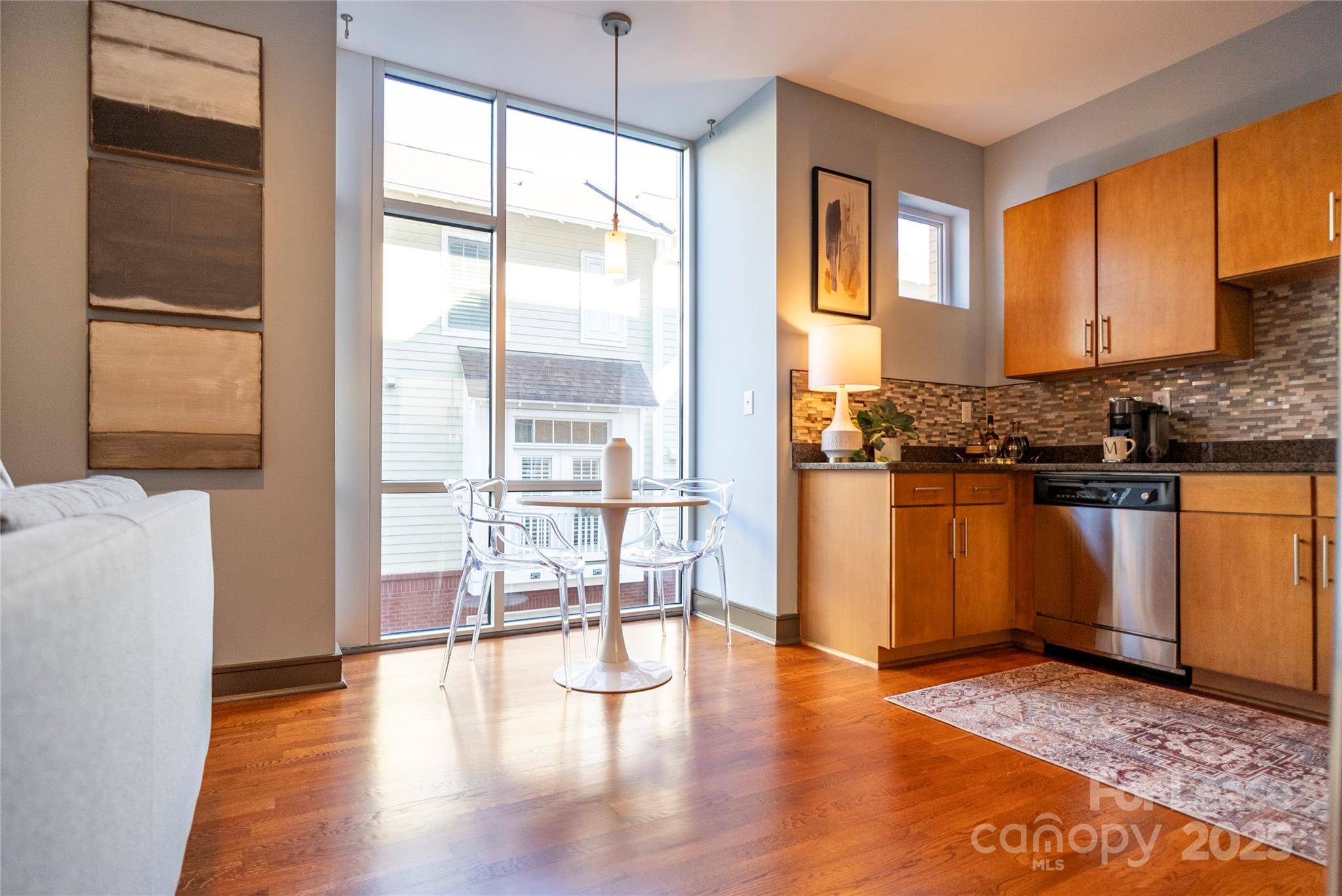 Charlotte, NC 28203,300 Magnolia AVE #105