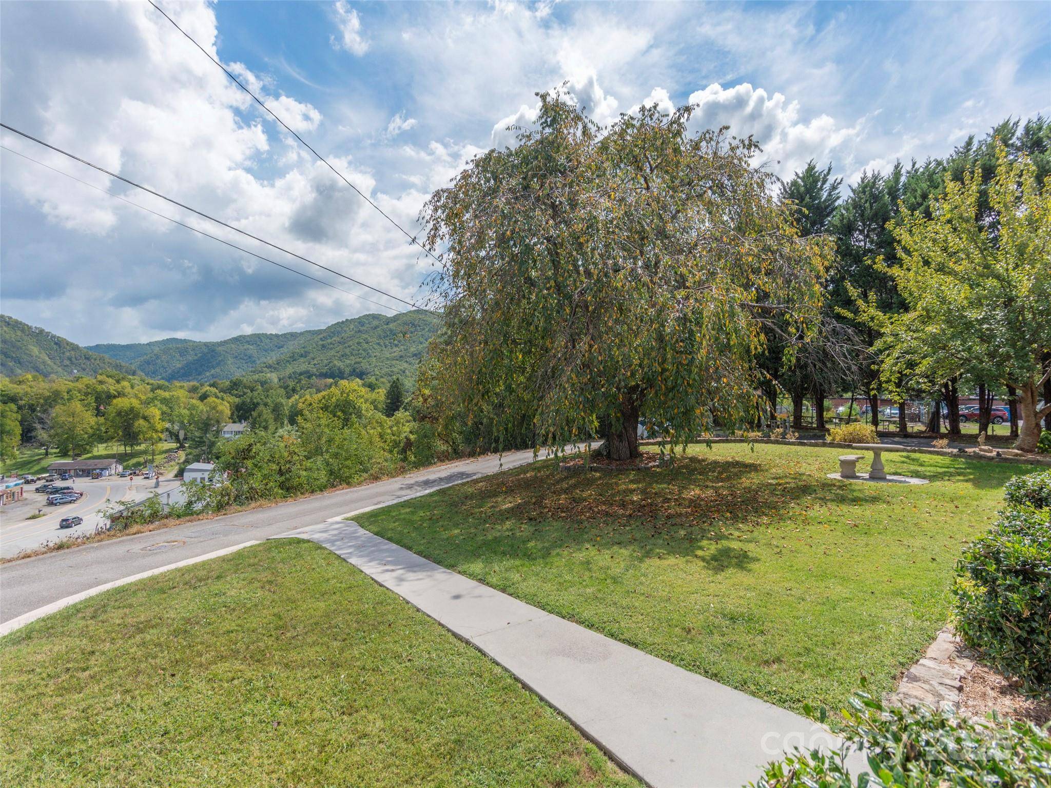 Hot Springs, NC 28743,169 N Serpentine AVE