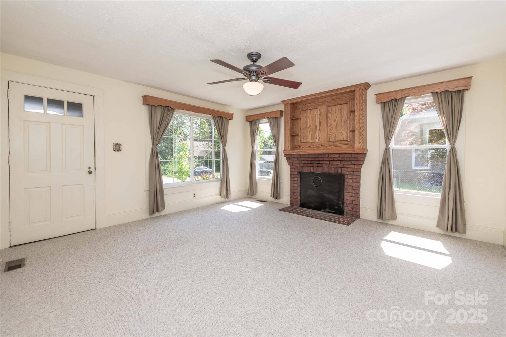 Concord, NC 28025,549 Englewood ST NE