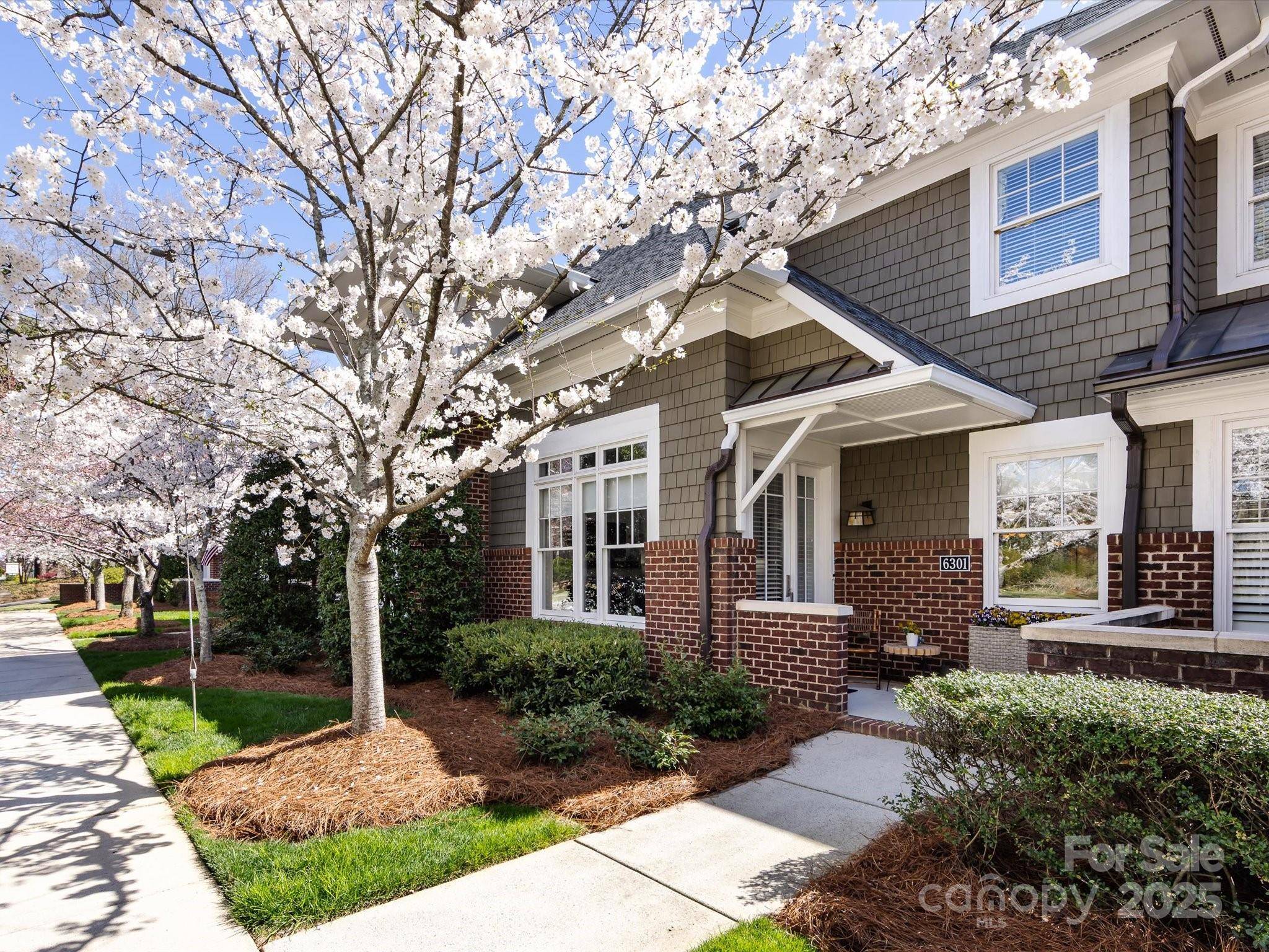 Charlotte, NC 28210,6301 Park South DR