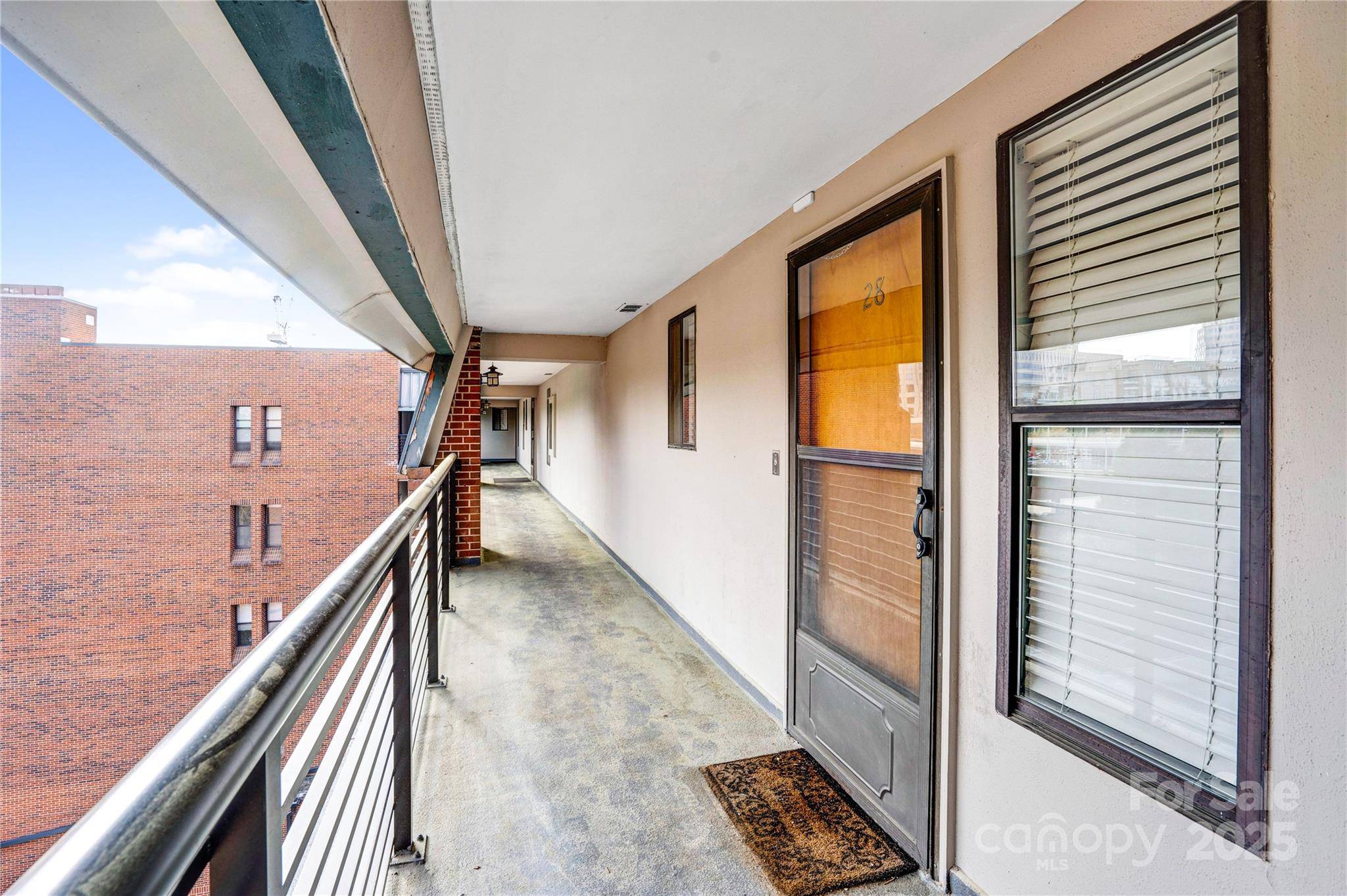 Charlotte, NC 28202,224 N Poplar ST #28