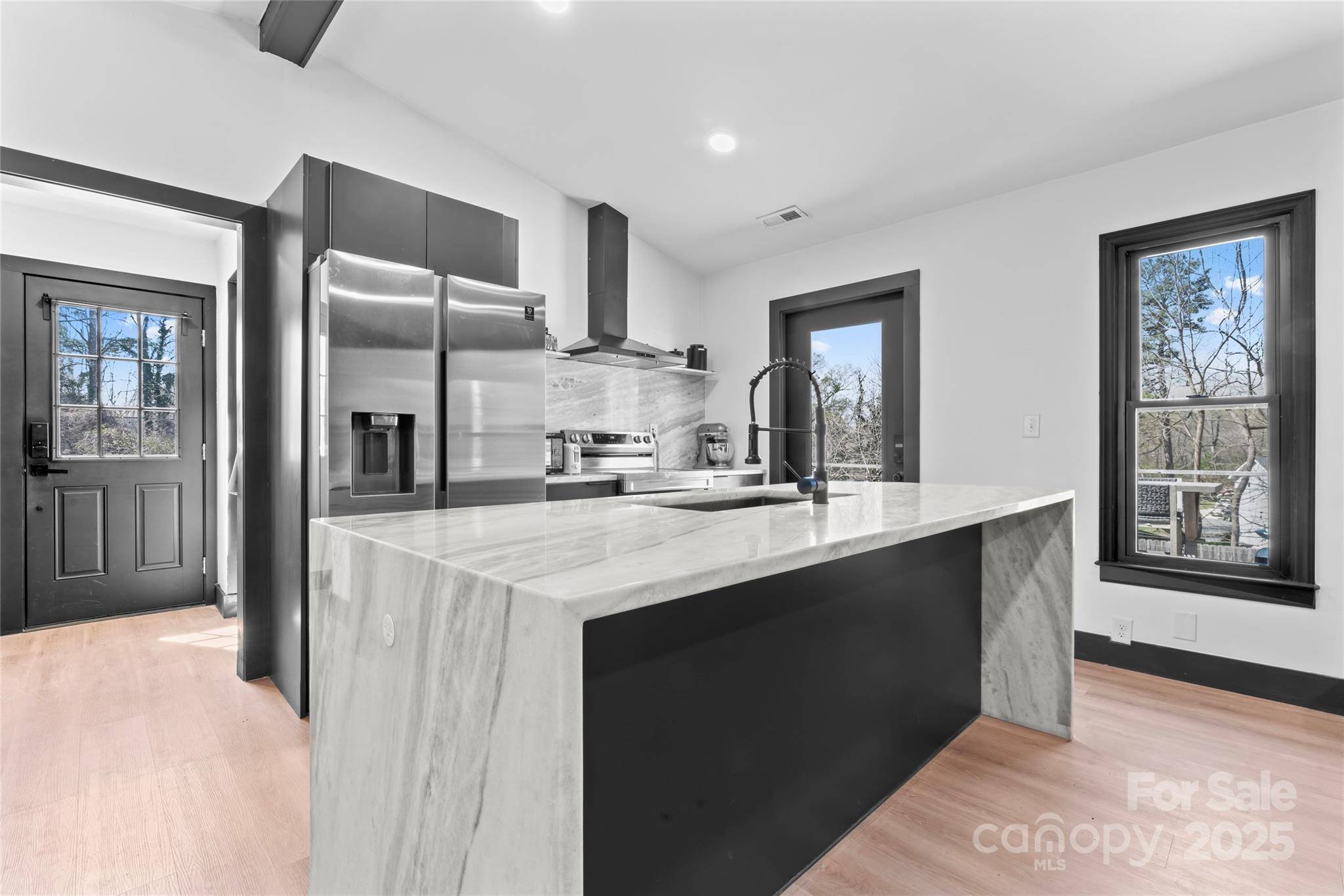 Charlotte, NC 28215,5501 Joyce DR