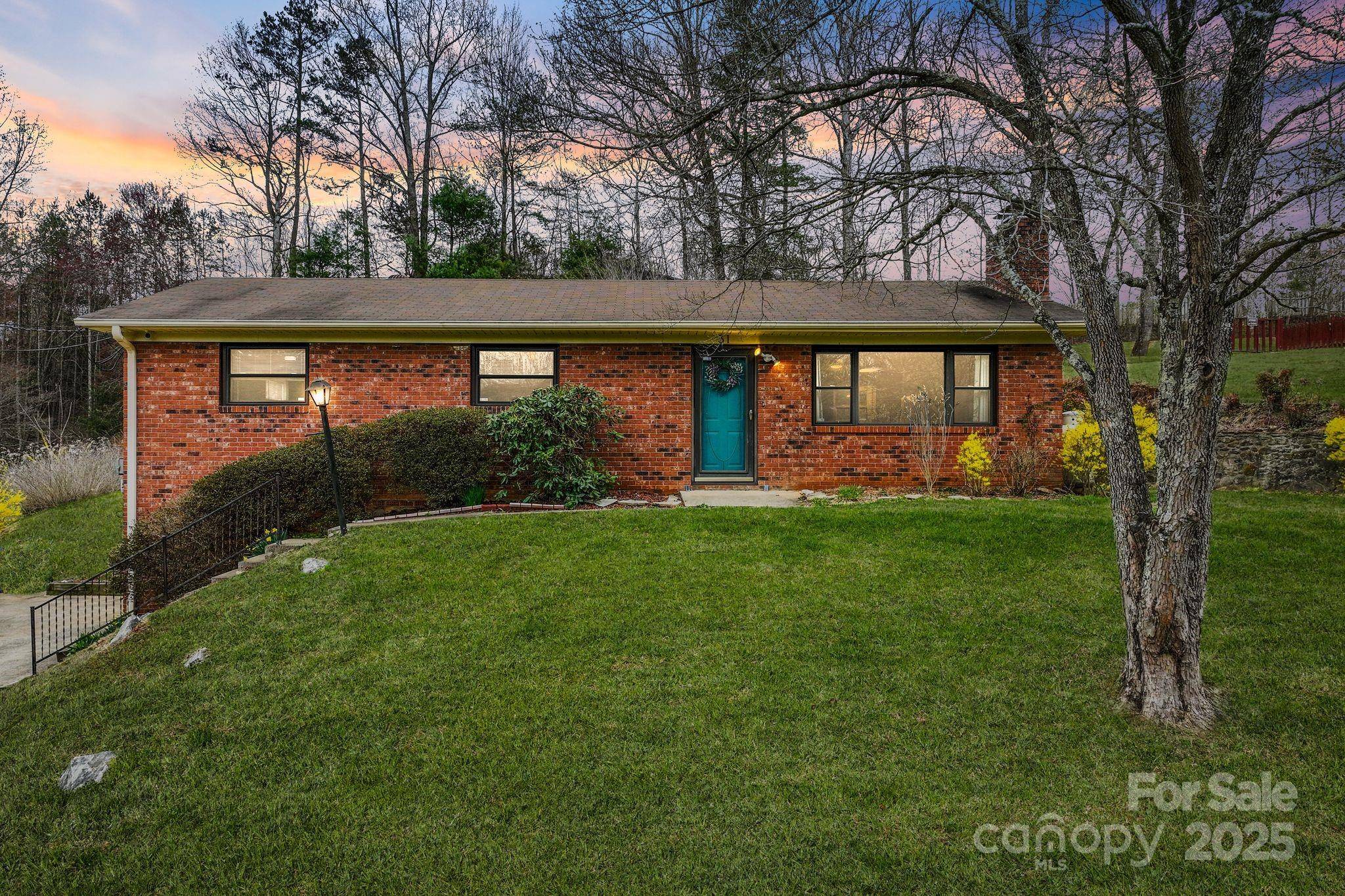 Candler, NC 28715,31 Vista DR