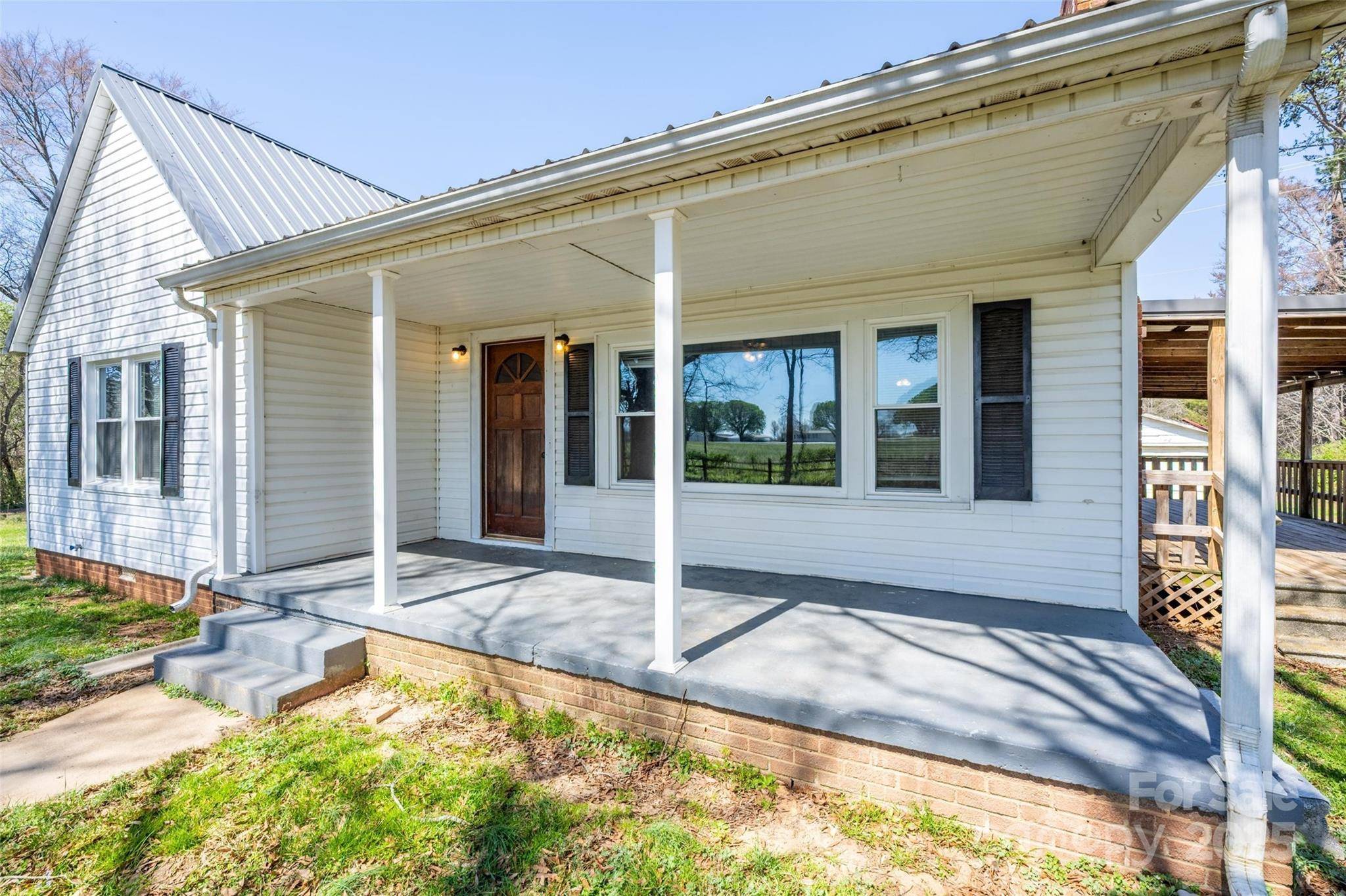Woodleaf, NC 27054,260 Penninger DR