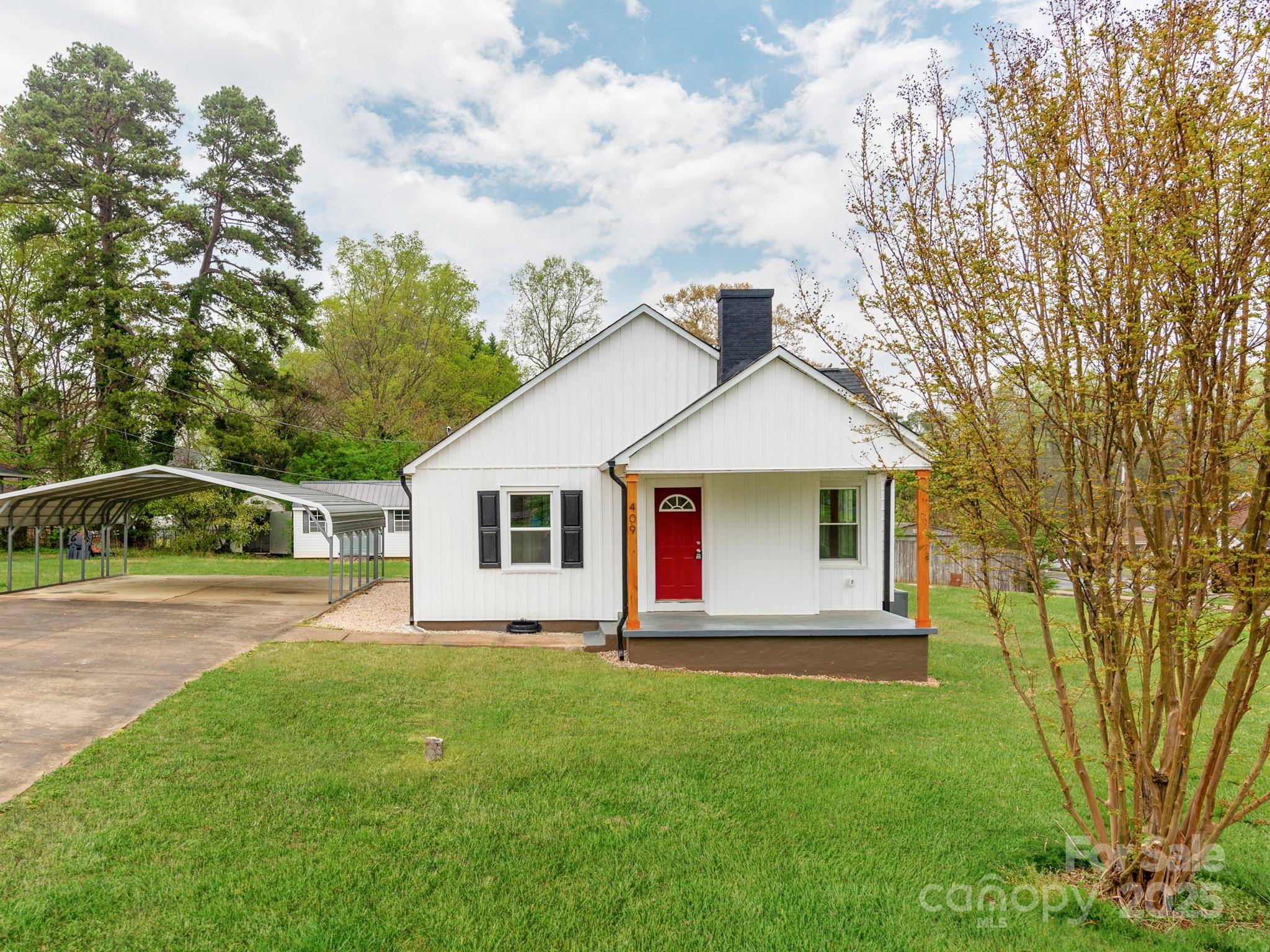 China Grove, NC 28023,409 Haney ST