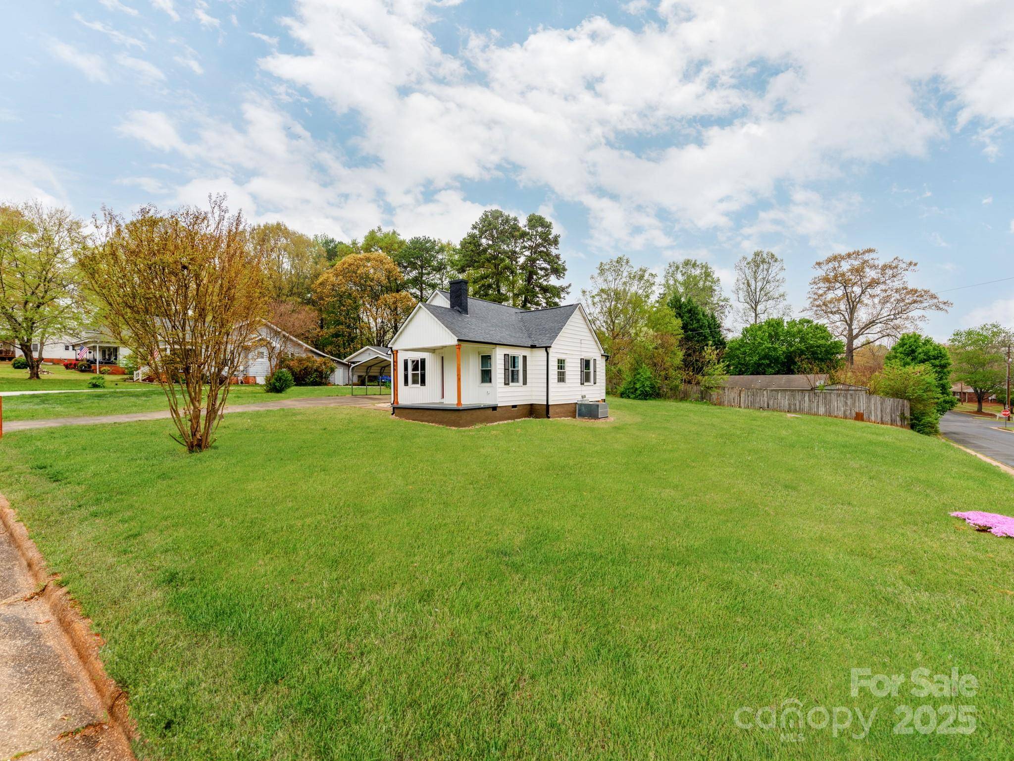 China Grove, NC 28023,409 Haney ST