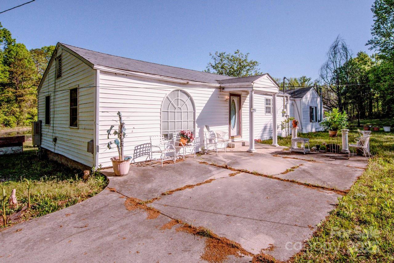 Charlotte, NC 28213,524 Dawn CIR