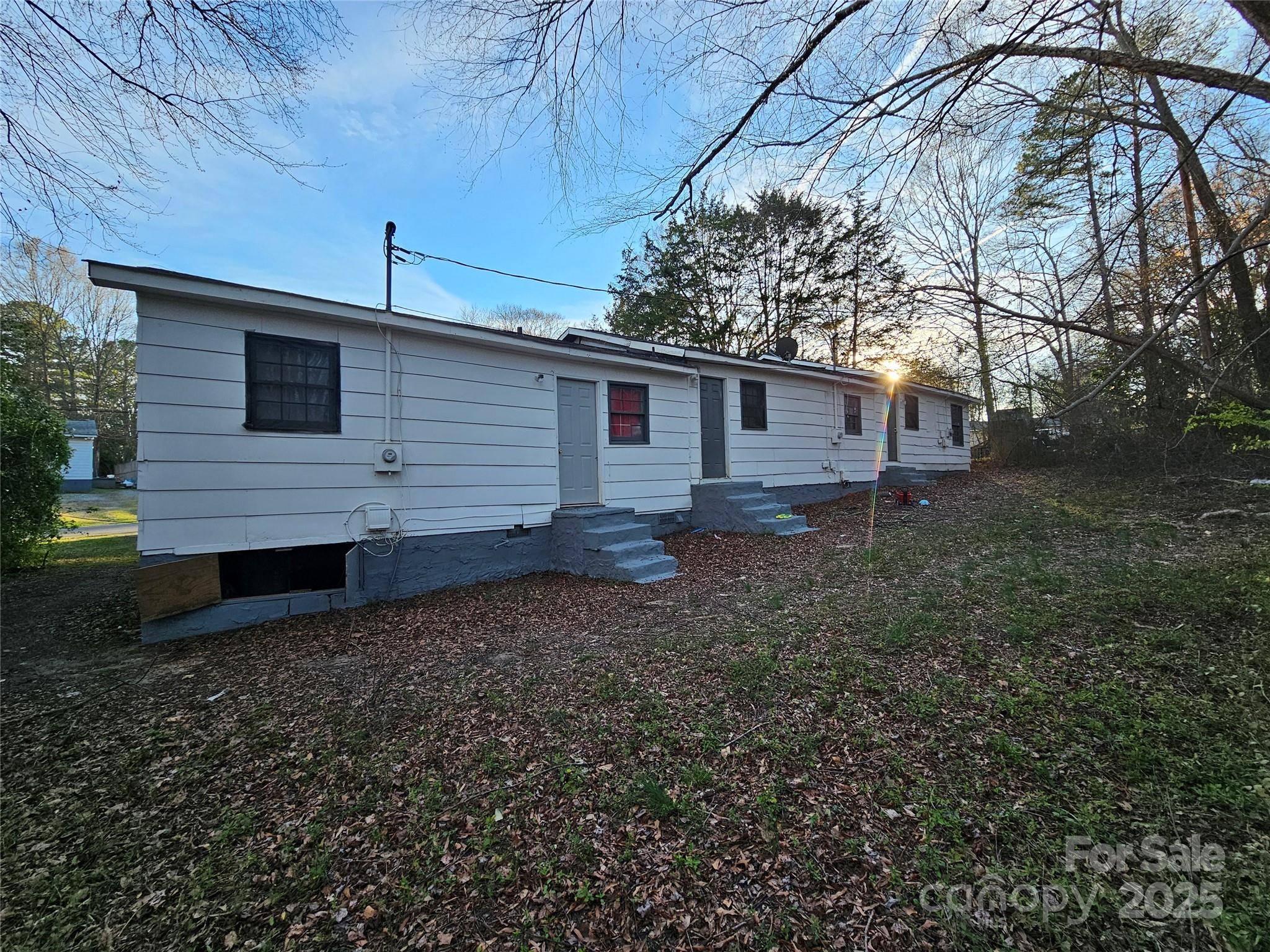 Dallas, NC 28034,508 E Carpenter ST