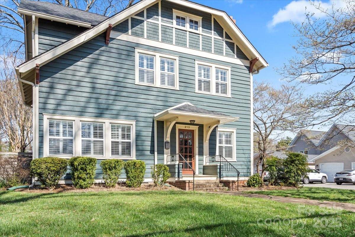 Mooresville, NC 28115,213 S Academy ST